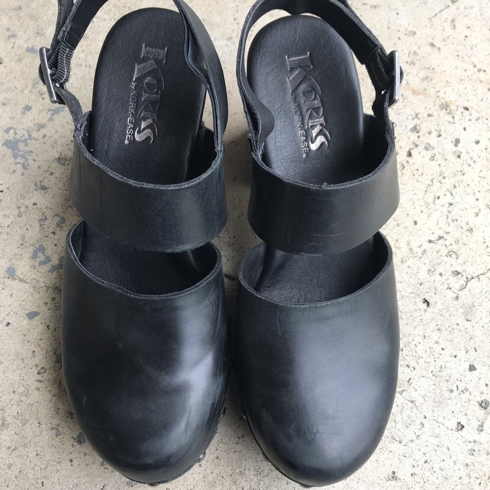 Korks By Kork-Ease Black Strap Clogs